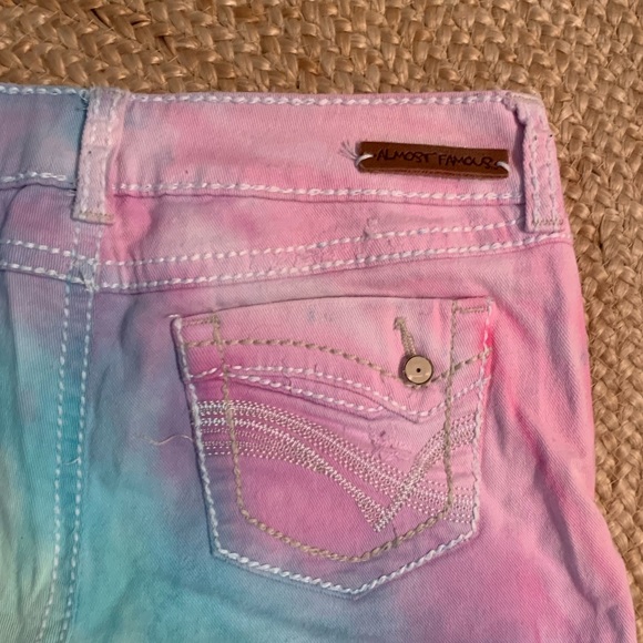 Tye die shorts size 9 - Picture 5 of 6